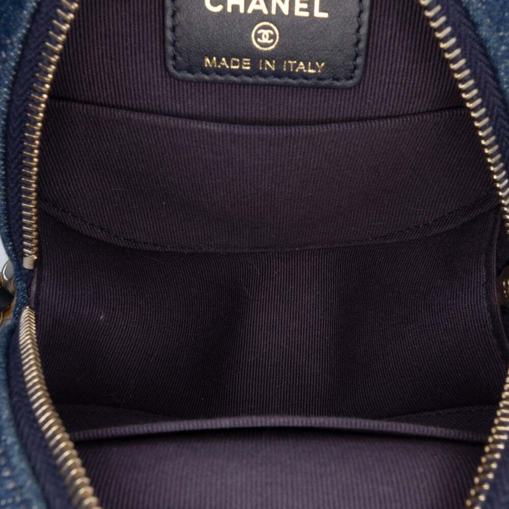 Chanel 19 Round Clutch With Chain #246468C25B - Picture 4 of 8